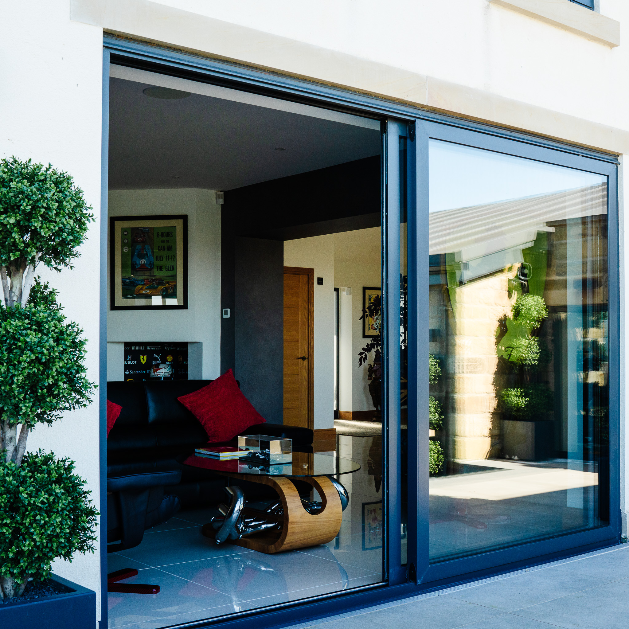 Thwaites-BM-8-Web-90