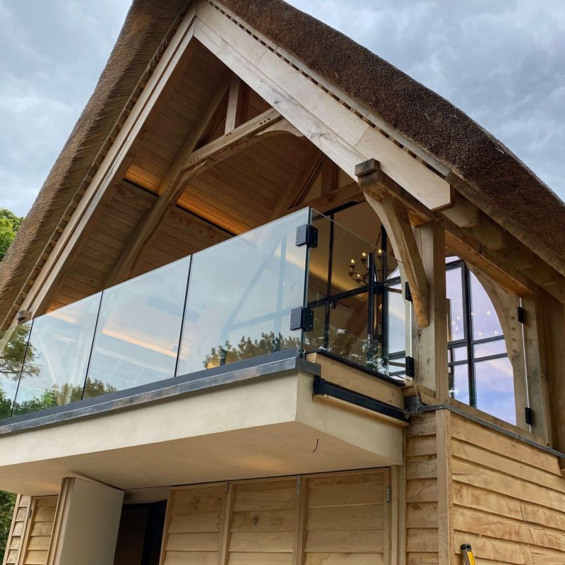 frameless-glass-balustrade-balcony-m117-scaled