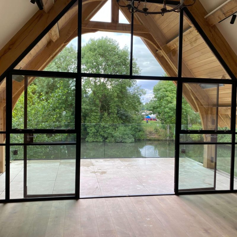 frameless-glass-balustrade-balcony-m120-scaled